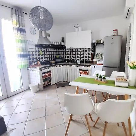 M&j - - La Muddizza - Free Wi-fi Apartment